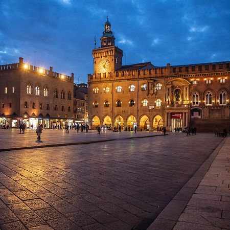 Urbanicooh Garisenda - Piazza Maggiore View Bologna Ngoại thất bức ảnh