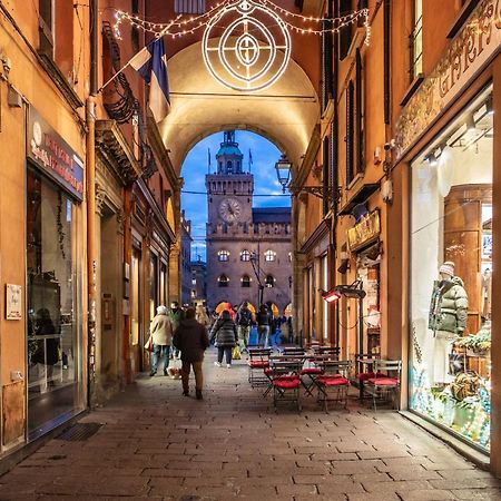 Urbanicooh Garisenda - Piazza Maggiore View Bologna Ngoại thất bức ảnh