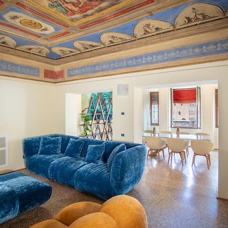 Urbanicooh Garisenda - Piazza Maggiore View Bologna Ngoại thất bức ảnh