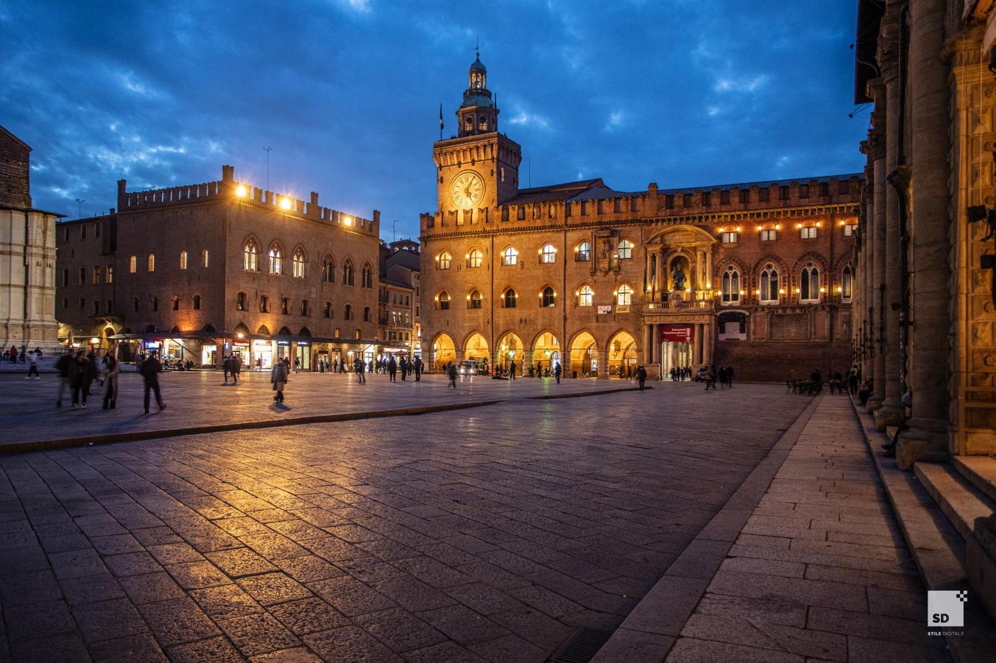 Urbanicooh Garisenda - Piazza Maggiore View Bologna Ngoại thất bức ảnh